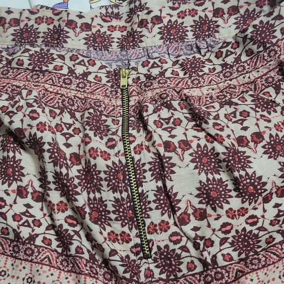 Set - Picture 4 of 5